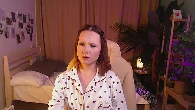 Haya Harareet online show from January 2026 01:09:02 AM