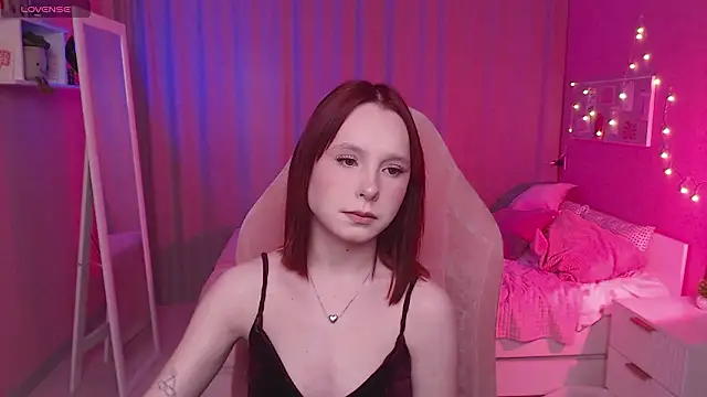 Haya Harareet online show from March 2026 08:21:02 AM