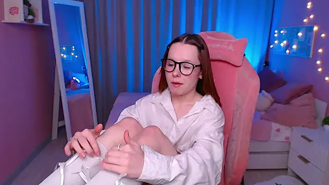 Haya Harareet online show from February 2026 08:17:01 AM