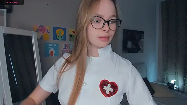 Snapshot of Icehoneybyte chatting on January 2026 07:24:01 AM Icehoneybyte online show from January 2026 07:24:01 AM