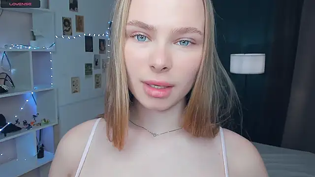 Icehoneybyte online show from April 2026 07:11:02 AM