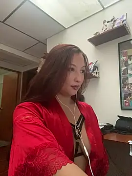 Scarlet auraa online show from January 2026 10:05:02 PM