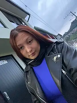 Scarlet auraa online show from April 2026 11:06:01 PM