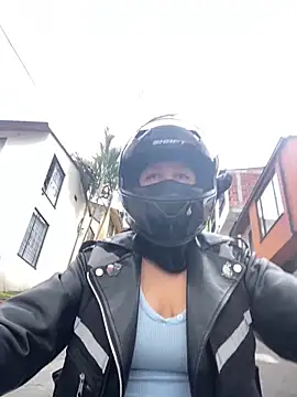 Scarlet auraa online show from March 2026 08:46:02 PM