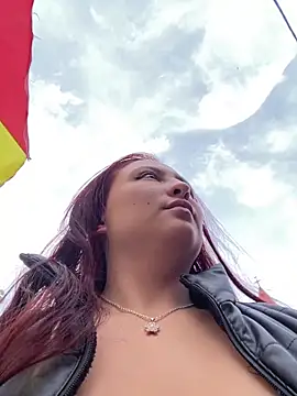 Scarlet auraa online show from February 2026 09:03:01 PM