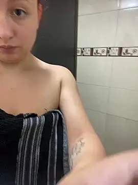 Scarlet auraa online show from March 2026 08:27:02 PM