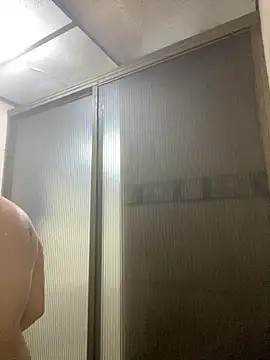 Scarlet auraa online show from April 2026 07:42:02 PM