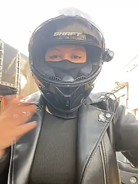 Scarlet auraa online show from March 2026 10:13:02 PM