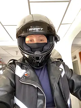 Scarlet auraa online show from March 2026 09:27:01 PM