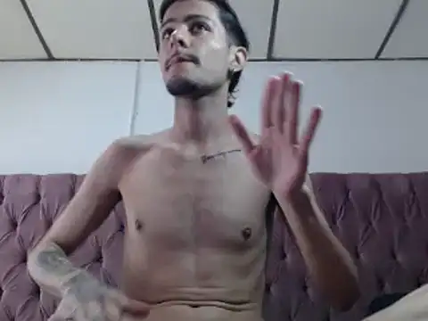 levconnor online show from January 2026 07:20:02 PM