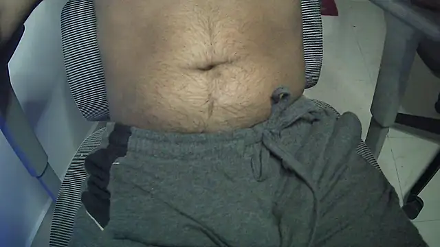 KneelForAlpha online show from January 2026 06:33:01 PM