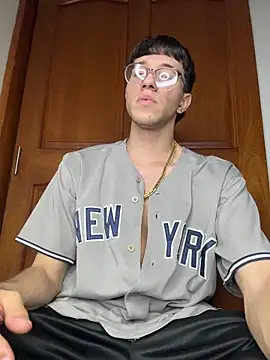 ArthurDavies  online show from March 2026 09:25:01 AM