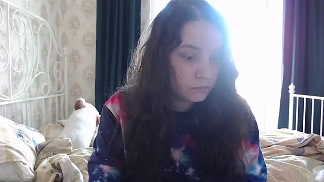 Snapshot of AmazingAllice chatting on May 2026 02:49:02 PM AmazingAllice online show from May 2026 02:49:02 PM
