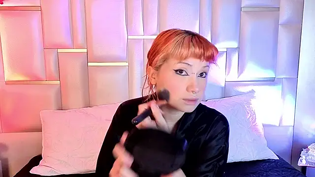 Sienna Desiree online show from February 2026 04:33:01 AM