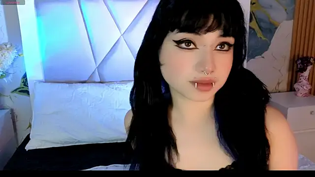 Sienna Desiree online show from April 2026 01:59:01 PM