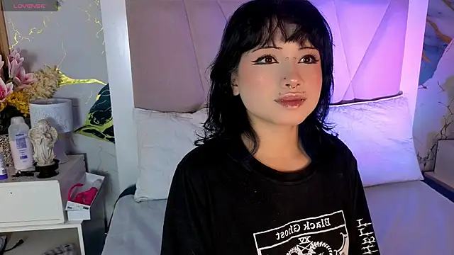 Sienna Desiree online show from May 2026 04:34:01 AM