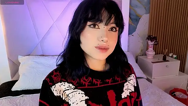 Sienna Desiree online show from May 2026 04:11:02 AM