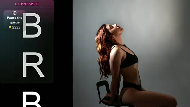 ElaRabbit online show from June 2026 08:02:01 PM