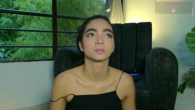 adelineevs online show from January 2026 10:08:01 PM