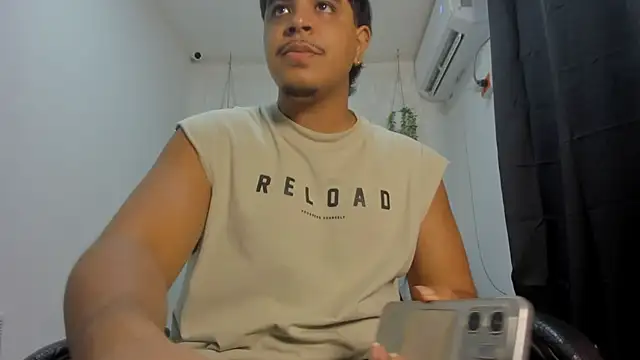 Darkalphax1 online show from January 2026 02:45:01 PM