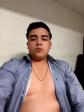 Yosoyelmismo-6737 online show from May 2026 09:48:02 PM