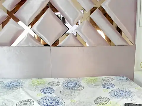 MiaKleinX online show from March 2026 10:16:02 PM