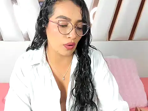 MiaKleinX online show from May 2026 11:47:02 PM