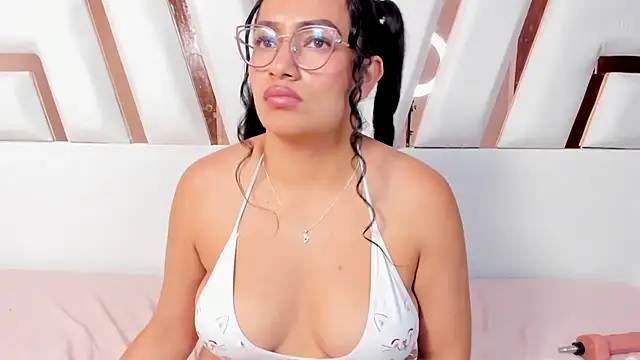 MiaKleinX online show from July 2026 02:05:17 AM