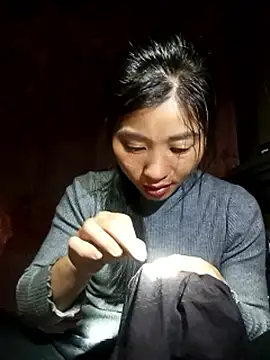 Hiniyk2 online show from February 2026 01:57:02 PM