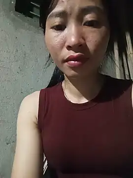 Hiniyk2 online show from May 2026 11:33:02 PM