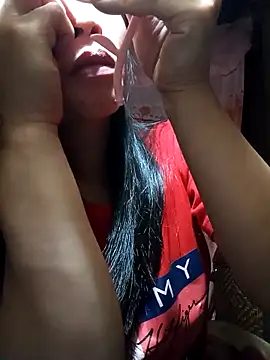 Hiniyk2 online show from March 2026 02:22:02 PM