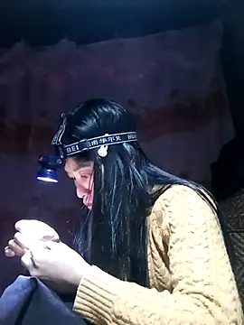 Hiniyk2 online show from February 2026 01:07:02 PM