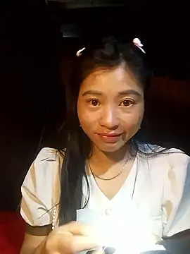 Hiniyk2 online show from January 2026 01:47:02 PM