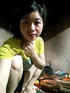 Hiniyk2 online show from April 2026 10:37:02 PM