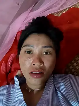 Hiniyk2 online show from April 2026 01:59:02 PM