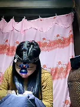 Hiniyk2 online show from February 2026 02:07:02 AM