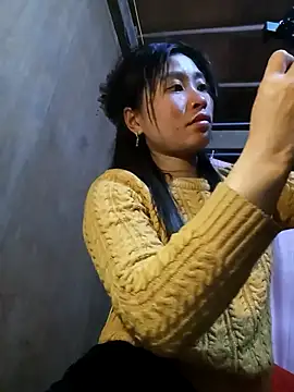 Hiniyk2 online show from January 2026 12:19:02 PM