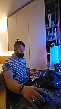 OnlyHand9x online show from February 2026 05:26:02 PM