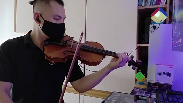 OnlyHand9x online show from April 2026 03:31:01 AM