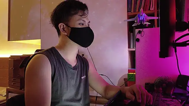 OnlyHand9x online show from July 2026 05:05:02 PM