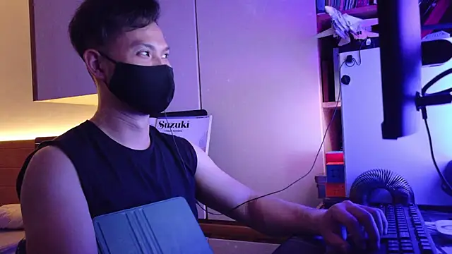 OnlyHand9x online show from July 2026 04:37:01 PM