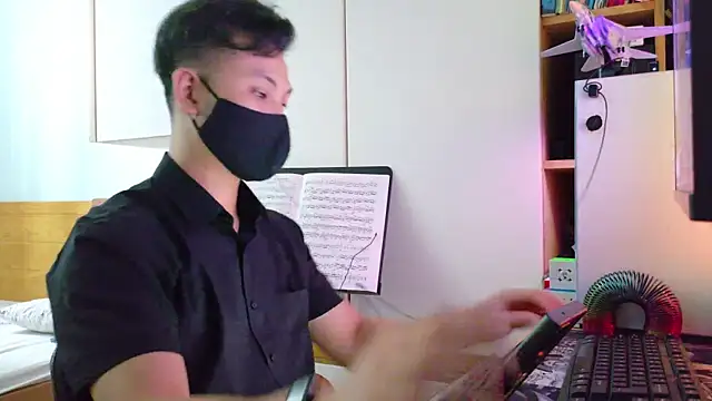 OnlyHand9x online show from June 2026 05:05:01 AM