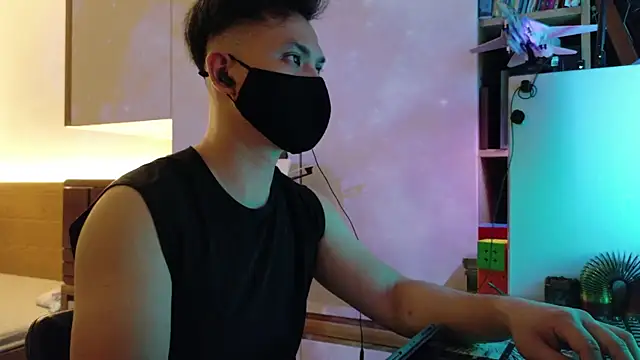OnlyHand9x online show from July 2026 04:18:02 PM