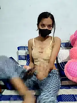 Honey lily-93 online show from February 2026 04:40:01 PM