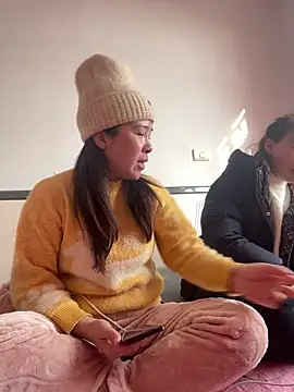 Faded pink online show from January 2026 02:04:02 AM