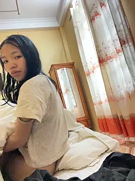 nanaa71 online show from February 2026 12:44:01 AM