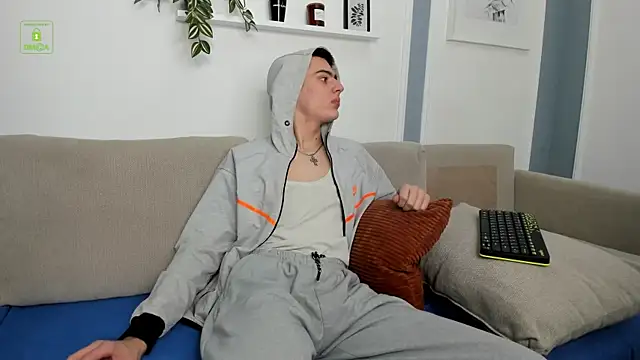 Iann Martinez online show from January 2026 06:17:01 AM