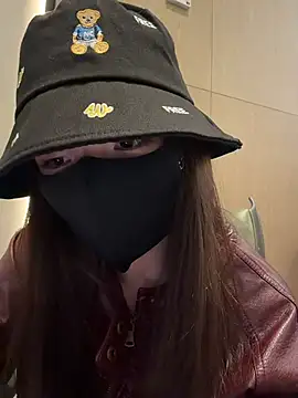 ZJbaby online show from April 2026 01:18:02 PM