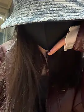 ZJbaby online show from April 2026 12:50:01 PM