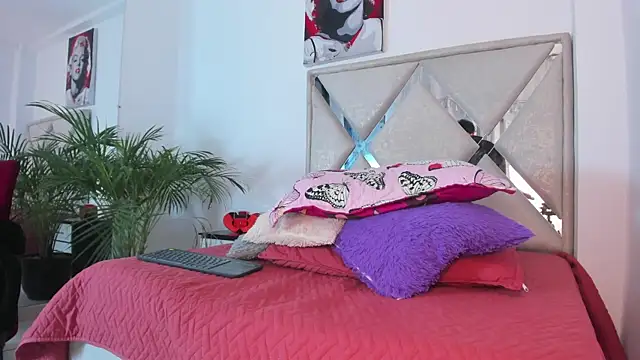 Liam saint online show from March 2026 12:19:01 PM